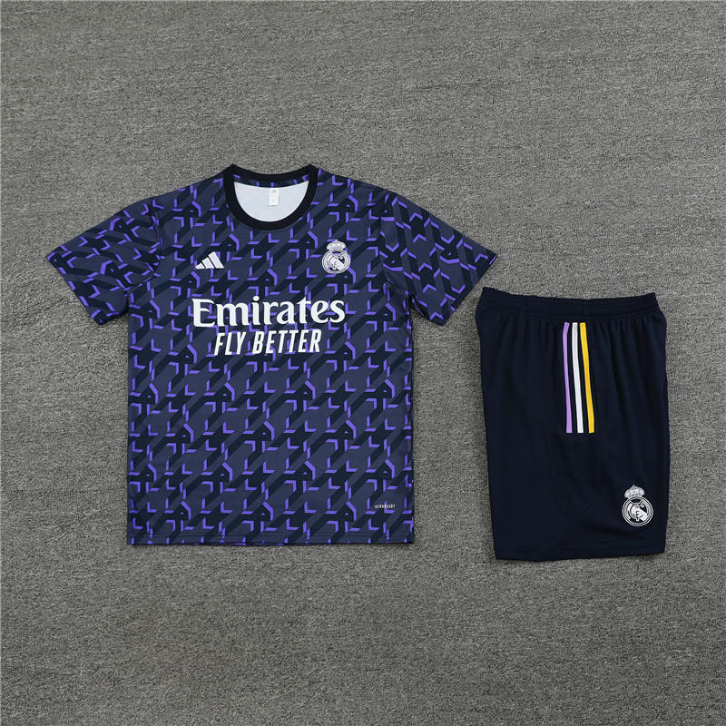 Kit de entrenamiento del Real Madrid rojo